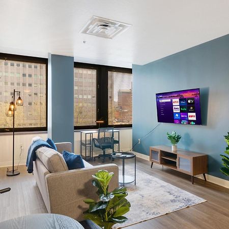 Appartement Vibrant Luxury Prime Location 24-7 Onsite Parking Gym Lounge à Pittsburgh Extérieur photo