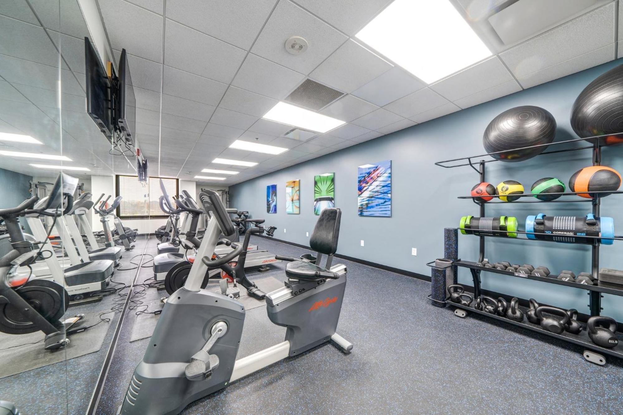 Appartement Vibrant Luxury Prime Location 24-7 Onsite Parking Gym Lounge à Pittsburgh Extérieur photo